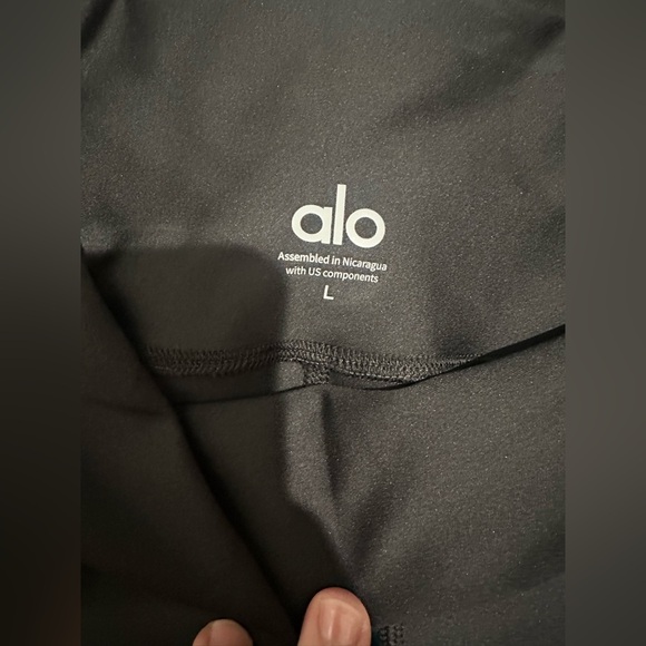 ALO Yoga High-Waist Airlift Black Leggings - Picture 7 of 11